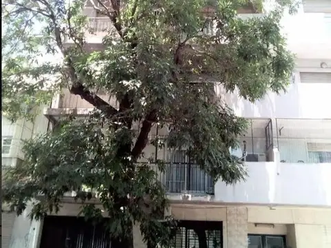 EXCELENTE DEPARAMENTO DE TRES AMBIENTES