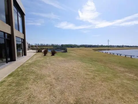 Terreno en Venta de 1054,0 m2