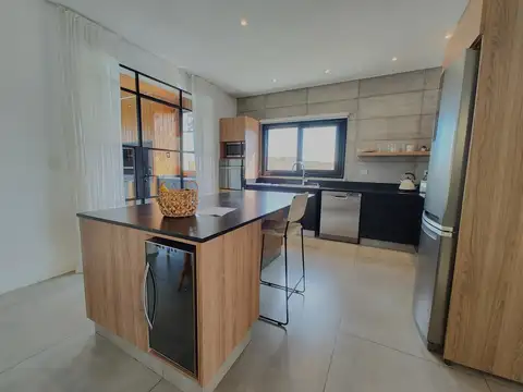 Casa en Venta al Este