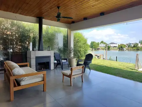 Casa en Canal Barrio Nautico