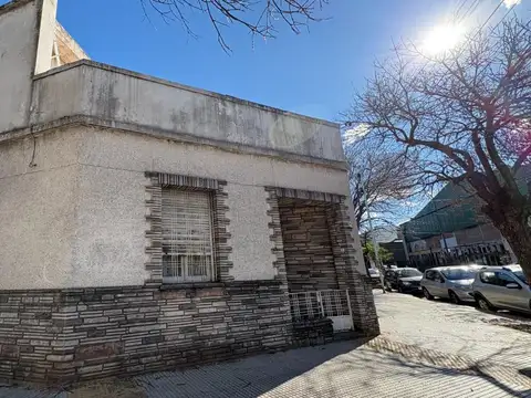 VENTA CASA EN LOTE PROPIO A DEMOLER VILLA DEVOTO