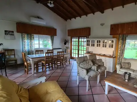 Casa 3 ambientes con piscina La Armonía