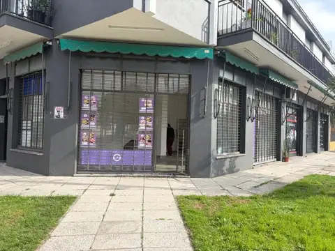 Local en Alquiler en Castelar Norte, $ 800.000