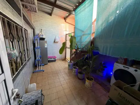 Casa 3 ambientes con 2 baños