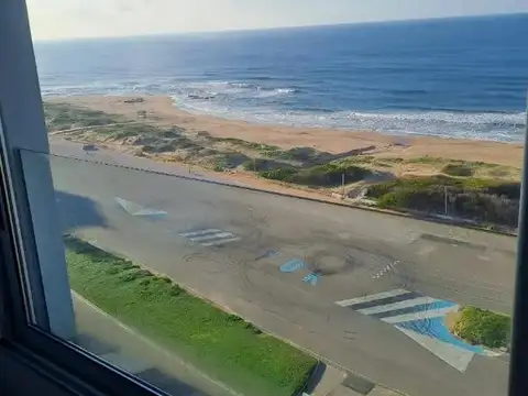Departamento en Alquiler en Playa Mansa, USD 850