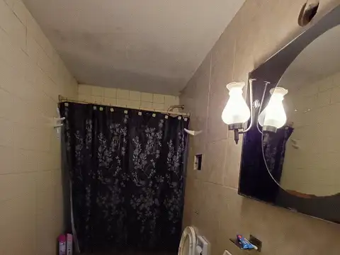 Departamento 3 ambientes. 2 Dormitorios. Balcon. Lavadero Bajas expensas.