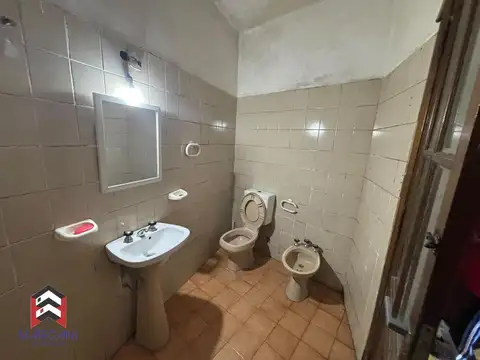 Casa Cochera 3 AMB Patio Terraza Libre Exelente Ubicacion