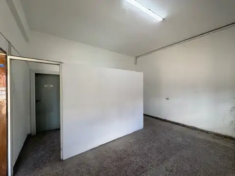 Local de 150 m Con Departamento en Excelente Ubicación