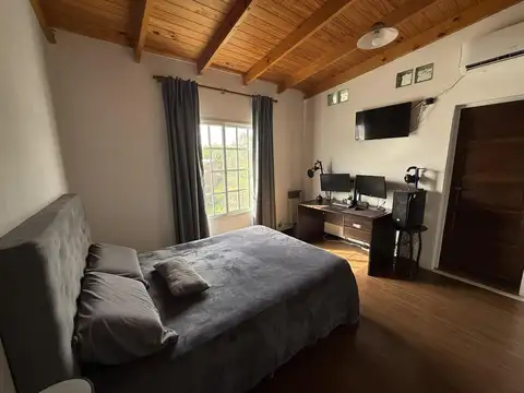 Casa de 4 amb. a la venta en el centro de Cañuelas - APTO CREDITO HIPOTECARIO