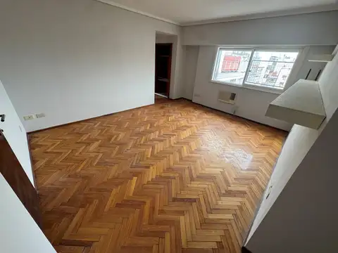 AMPLIO 2 AMBIENTES - SUPER LUMINOSO - RECIEN PINTADO