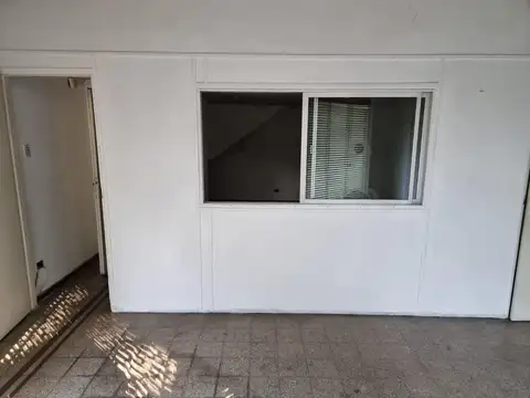Local oficinas ubicado en calle Rioja 3600