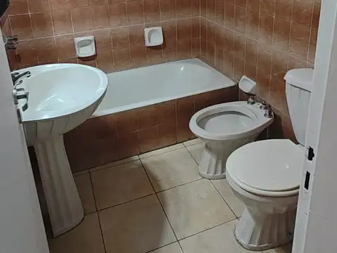 Departamento en Alquiler con 1 cocheras