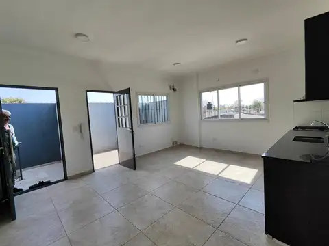 Departamento en Venta en Jose Leon Suarez, USD 70.000