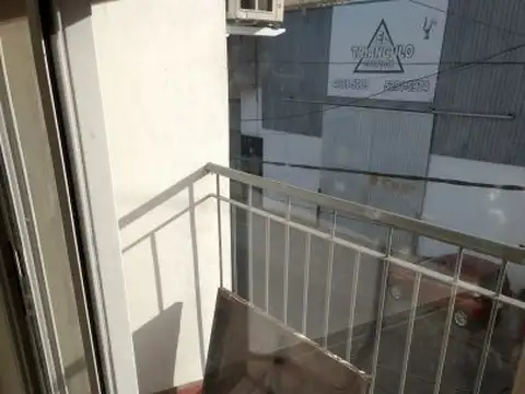 Alquiler depto 2 ambientes en Villa Luzuriaga