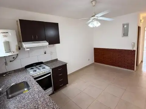 Alquiler depto 2 ambientes en Villa Luzuriaga