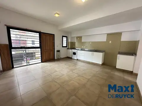 2 ambientes a pasos del centro de Bernal