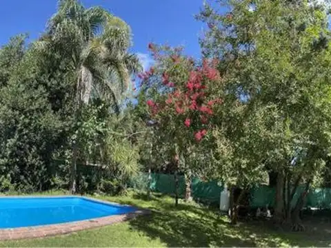 Casa en Venta con 1 cochera