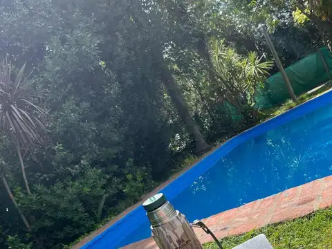 Casa 8 ambientes con 3 baños