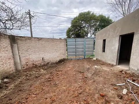 Mosconi esquina 12 de septiembre 100