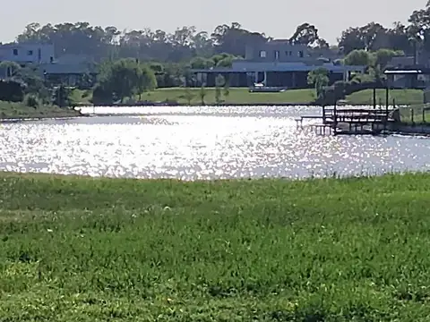 Lote al lago en San Sebastián
