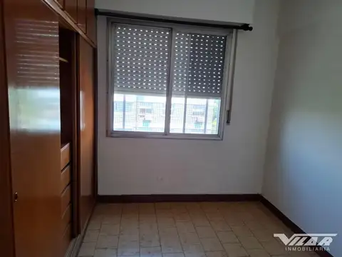 Departamento en Alquiler en Barrio Parque, $ 800.000