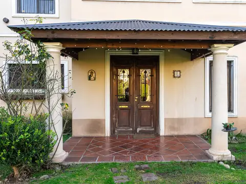 Casa en Venta con 1 cochera