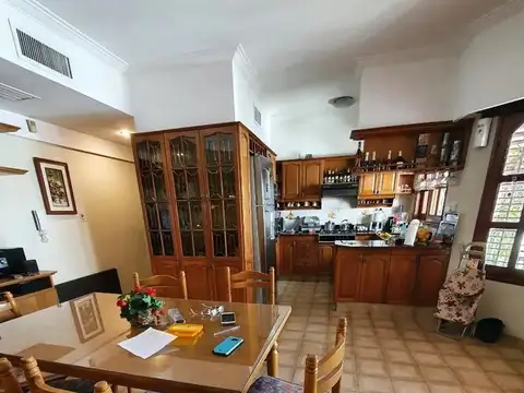 Casa - Echesortu - Pileta - quincho