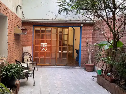 Casa/PH sobre lote propio de 230m2/ 3 Unidades