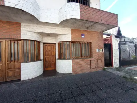 Oficina 2 ambientes con 1 baño