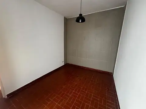 Depto Tipo Casa 2 ambientes con 1 baño