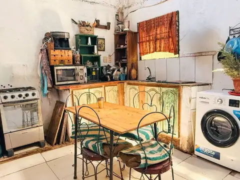 Casa 5 ambientes con 1 baño