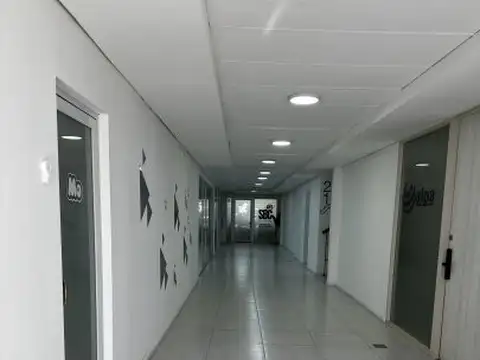 FISHERTON PLAZA , Piso 2