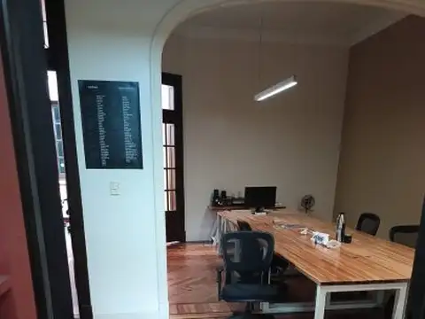 Casa 6 ambientes con 2 baños