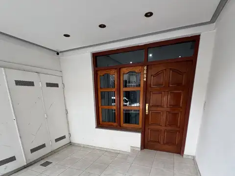 Coronel Ramón Lorenzo Falcón 6500, Piso 4