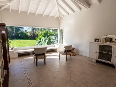 Casa en Venta en La Almudena, USD 270.000