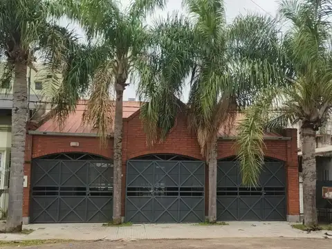 SE VENDE CASA EN RECONQUISTA