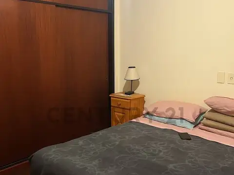 Casa 6 ambientes con 2 baños