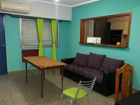Casa 6 ambientes con 2 baños