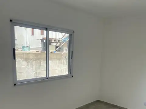 Dpto en primer piso en venta a estrenar en merlo