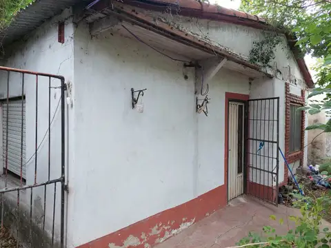 Casa 2 ambientes con 1 baño