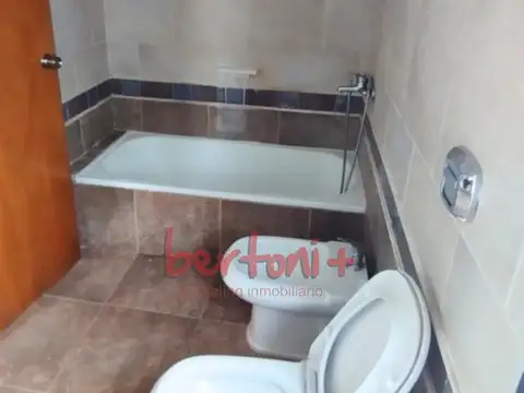 HERMOSO DEPARTAMENTO. AMPLIO. CENTRICO.