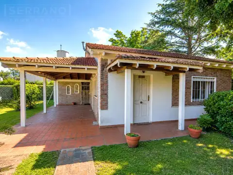 NOE.Venta Casa, 3 ambientes, lote de 1410 m2 pileta, Parque Sakura , Exaltación de la Cruz, APTA CREDITO