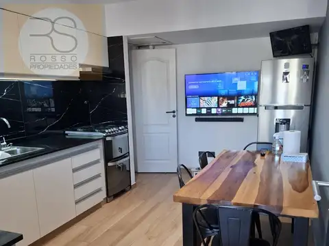 Depto Tipo Casa 4 ambientes con 2 baños