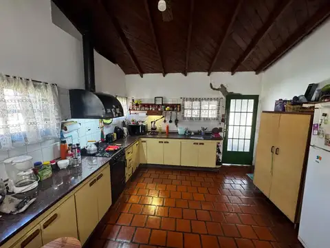 Casa venta 4 ambientes Ituzaingo piscina parque