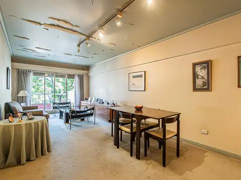 Venta Departamento 4 ambientes con dependencia y cochera en Caballito