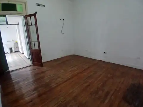 Depto Tipo Casa en Venta 60 años