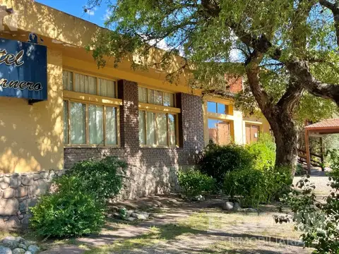 Venta - hotel a metros de avenida del sol