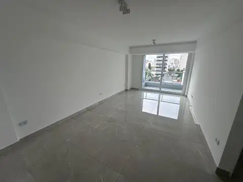 DEPARTAMENTO 2 AMBIENTES A ESTRENAR AL FRENTE CON BALCÓN