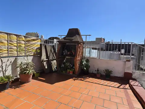 PH 4 Ambientes con Hermosa Terraza Propia en Barracas