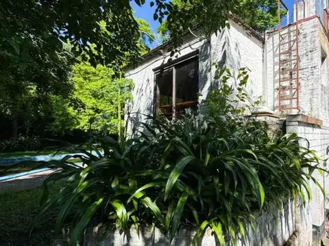 Casa en Venta con 3 cocheras